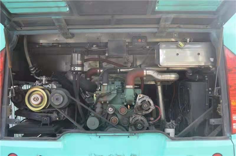 都市バスZhongtong使用されたLCK6950 27/62の座席はコーチ バス164kwユーロIV Qijiangの変速機を使用した