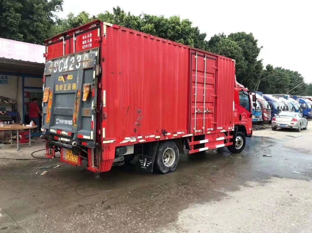 使用されたFAWヴァンCargo Truck 140HP 5.2M大きい容量4x2秒針2018年