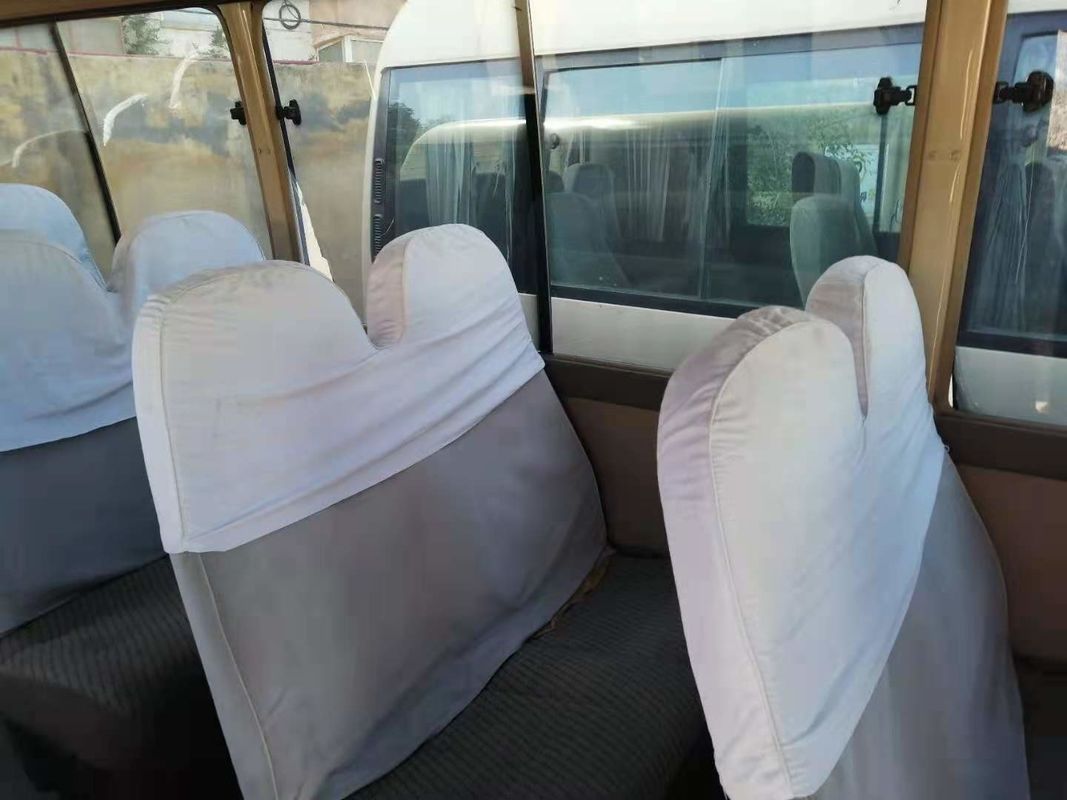 ディーゼル機関1HZ 23-29seatsの左手ドライブ低いキロメートルによって使用される乗客のバスによって使用されるコースター バス日本のブランドのコースター