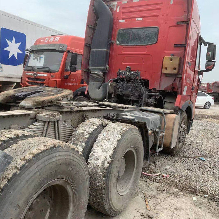 秒針Sinotruck HOWO T7H 460HP 540HPは2016年トレーラーのトラクターのトラックを使用した