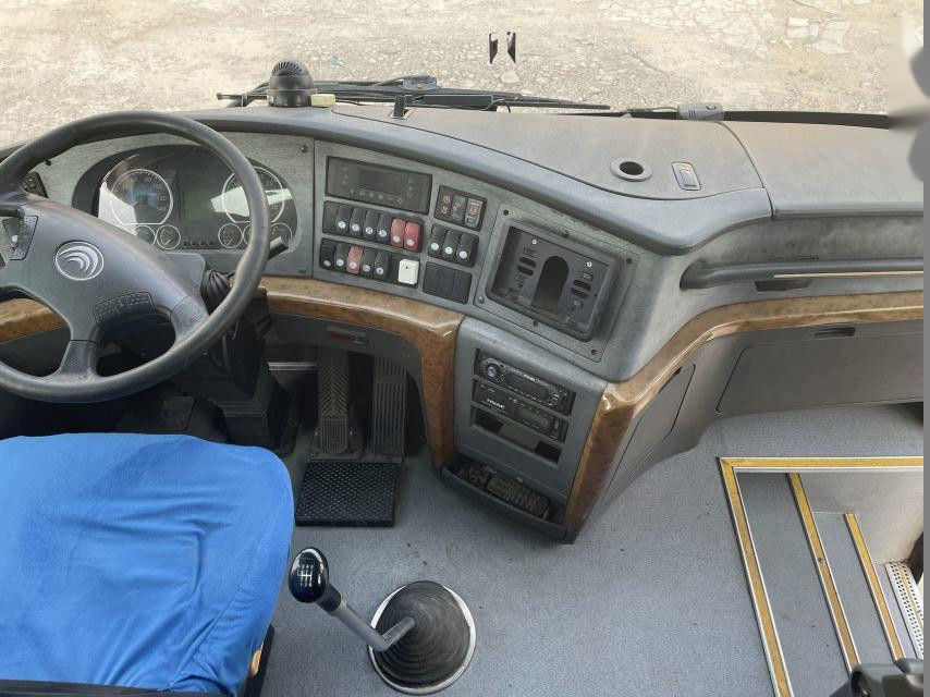 使用されたYutongバスZK6119 CNG WP.270エンジンのエアバッグのシャーシの両開きドア47の座席抑制剤