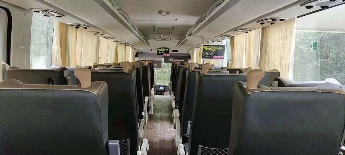 使用されたYutongのコーチZK6120 50の座席2020の年によって使用される乗客バス両開きドアの低いキロメートル
