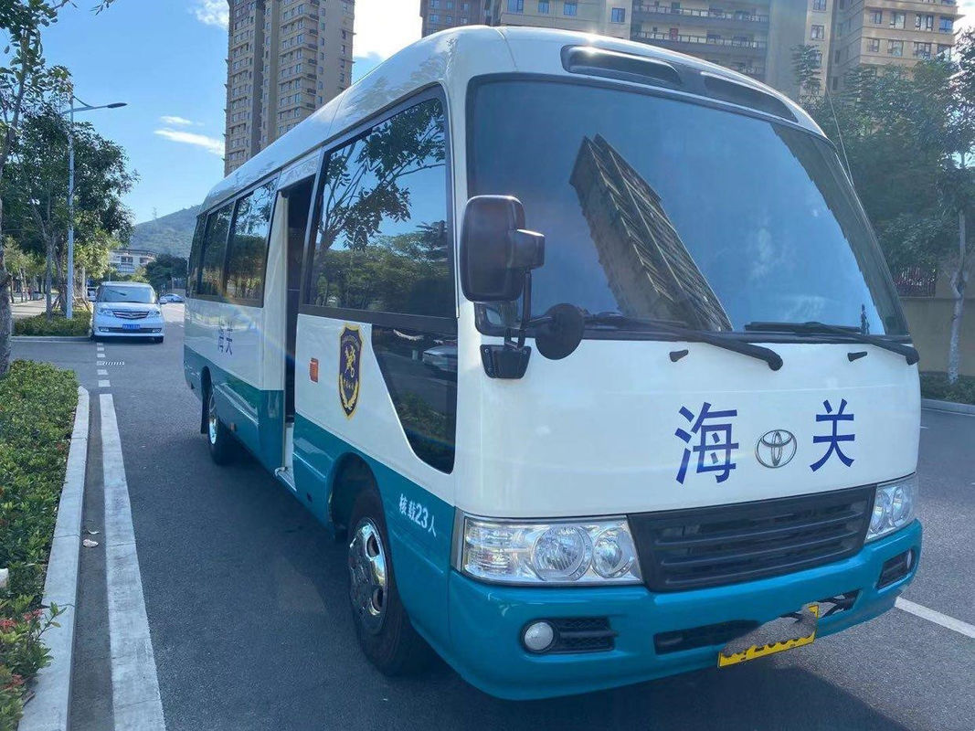 使用されたトヨタ・コースター バス23座席ユーロIIIのディーゼル機関の低いキロメートルVIPの座席