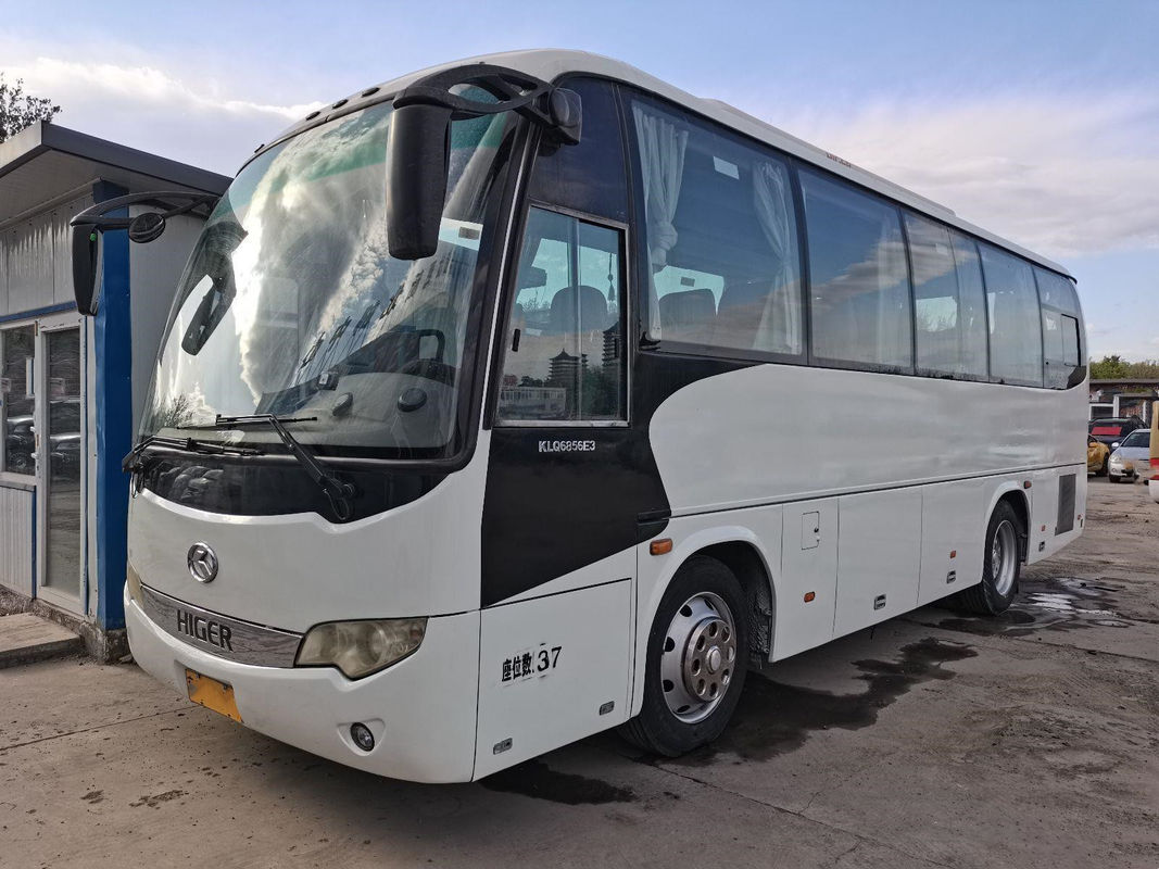 使用されたより高いバスKLQ6856 37はACの鋼鉄シャーシの後部Yuchaiエンジンの左手ドライブよい状態をつける