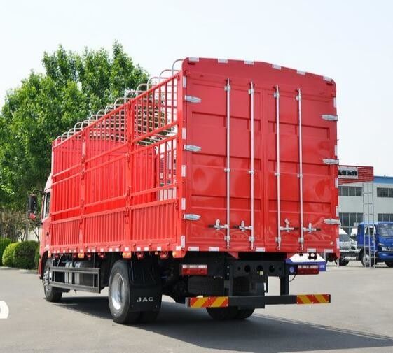 JAC Geerfa A5L中央のブラウン220の馬力4X2 6.8M倉庫のゲートのダンプ トラック