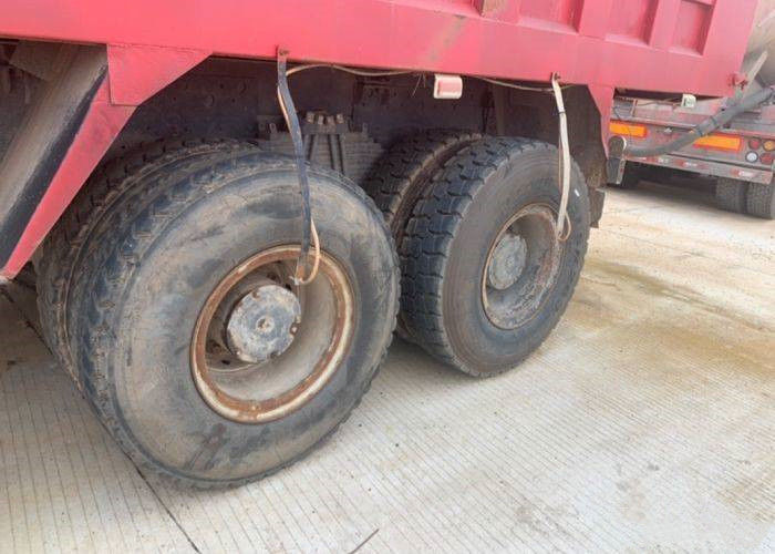 中国秒針FAW J6Pの大型トラック420の馬力8X4 8.2mダンプ トラックCA5310ZLJP66K24L6T4AE5