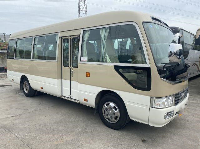 トヨタはアフリカGaosilne 2TRエンジン108KW 23の座席左手ドライブのためにコースター バスを使用した