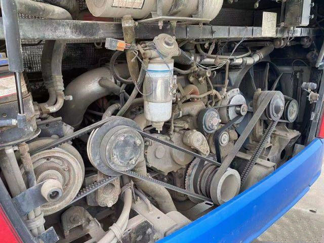 Yutongのブランドの秒針バス54seats両開きドアディーゼル後部エンジンのYuchaiのユーロのIV使用された乗客のYutongバス