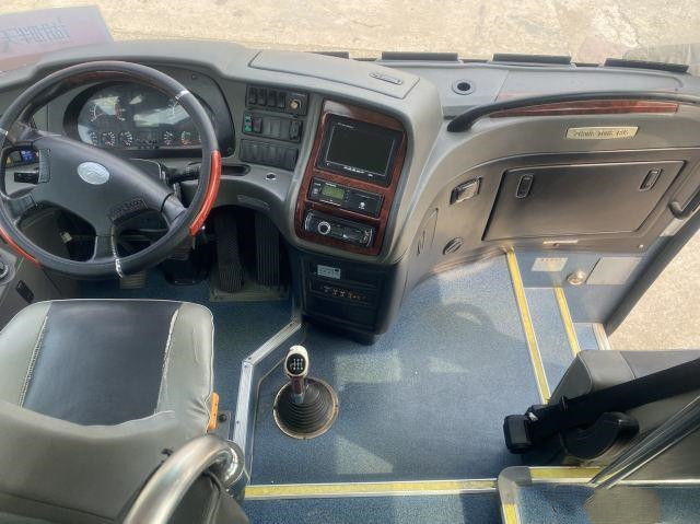 使用された観光バスのZhongtongのブランド35seatsのエアバッグのシャーシのYuchaiの後部エンジンの新しい座席大きい容量バス2+2layout