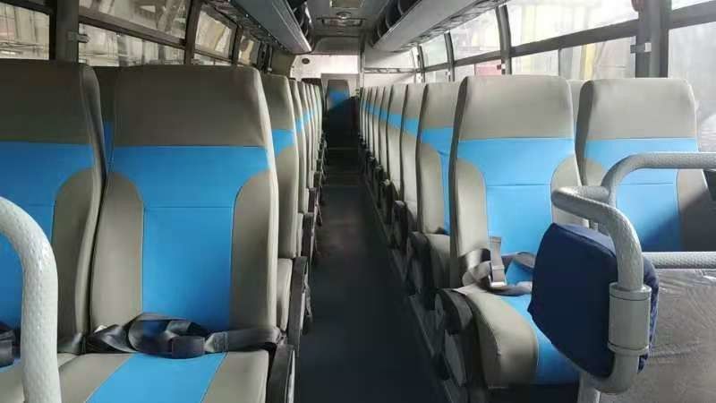 39の座席ZK6908によって使用されたYutongBusは2013年コーチ バスをLHDのディーゼル機関を操縦する使用した