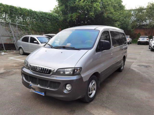 車のJianghuaiの使用されたブランド良質HFC6518中国製7台の座席小型車