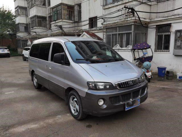 車のJianghuaiの使用されたブランド良質HFC6518中国製7台の座席小型車