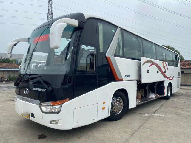 使用されたKinglongバス53座席両開きドアの使用されたコーチ バスXMQ6129はステアリングを去った
