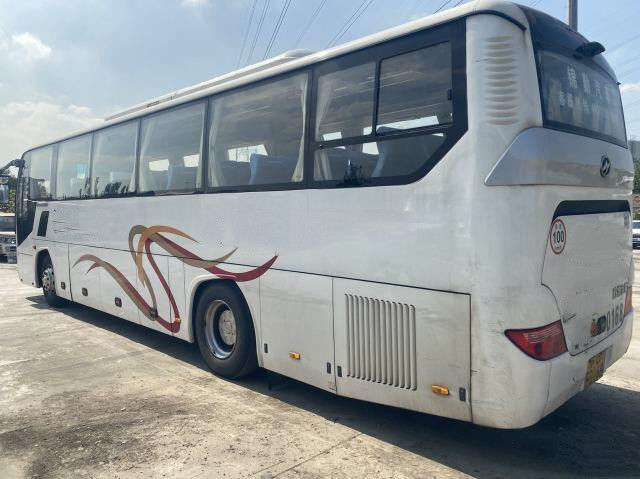 両開きドア使用47席ハイガーコーチバス使用LHDKLQ6115ユチャイエンジン
