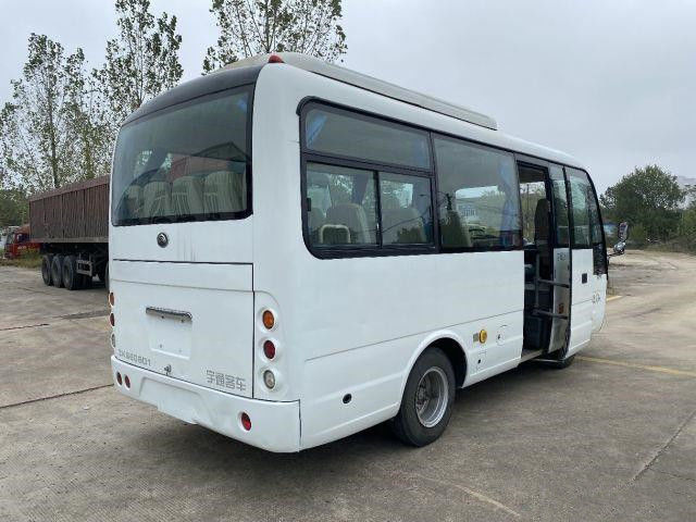Yutong小型バスZK6609D Kinglongバス部19の座席Yuchaiエンジンの大宇バス価格のよい状態