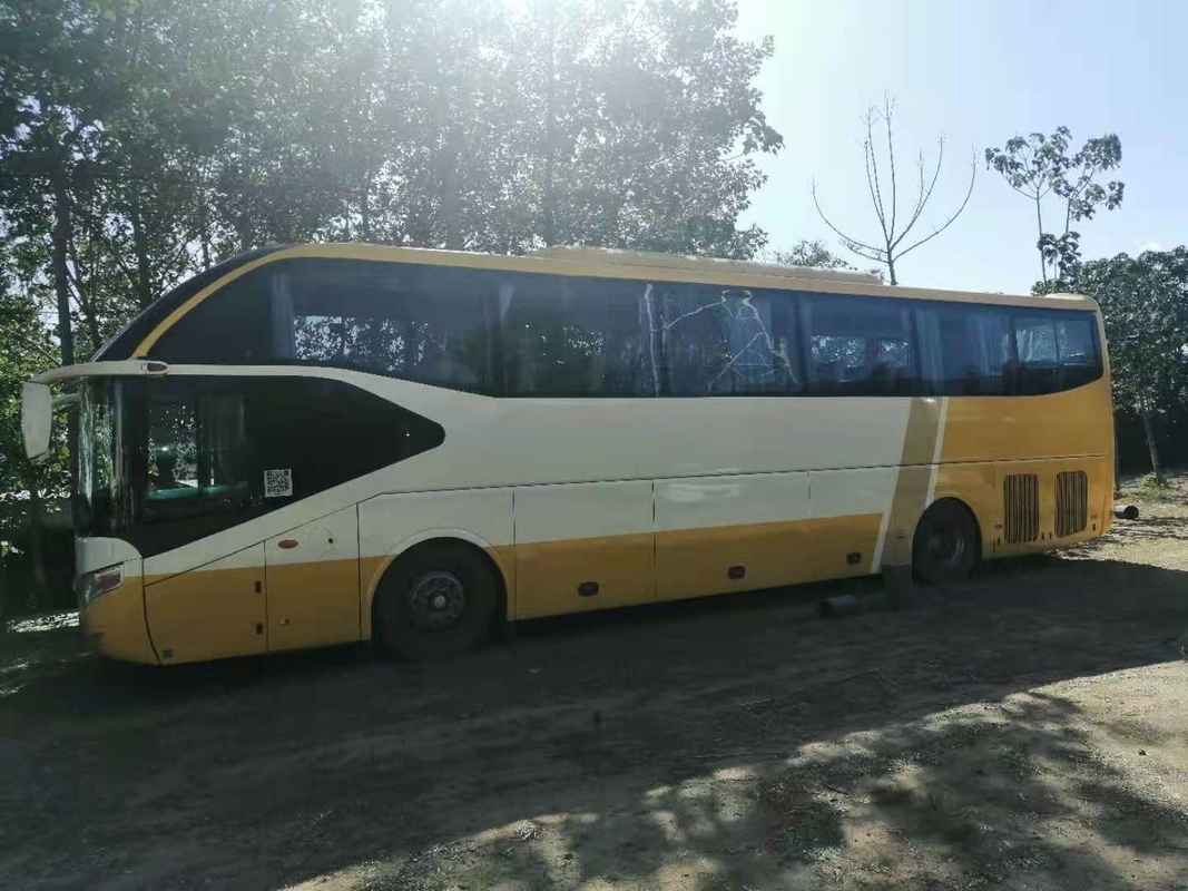 黄色いYutongは旅行バスZK6122 61座席LHDサポート ディーゼル交互計算2ドアを使用した
