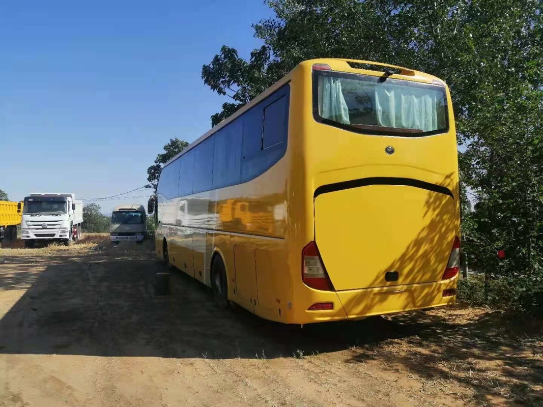 黄色いYutongは旅行バスZK6122 61座席LHDサポート ディーゼル交互計算2ドアを使用した