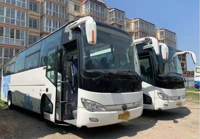 2014年51の座席Zk6119によって使用されるYutongは新しい座席40000kmマイレッジの使用されたコーチ バスをバスで運ぶ