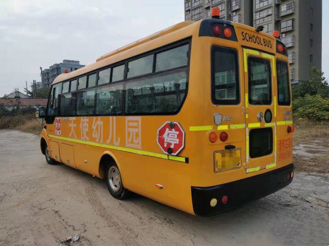使用されたスクール バスのDongfeng EQ6750トヨタのコースター2018 30 Seaterバス コーチ バスは44の座席を使用した
