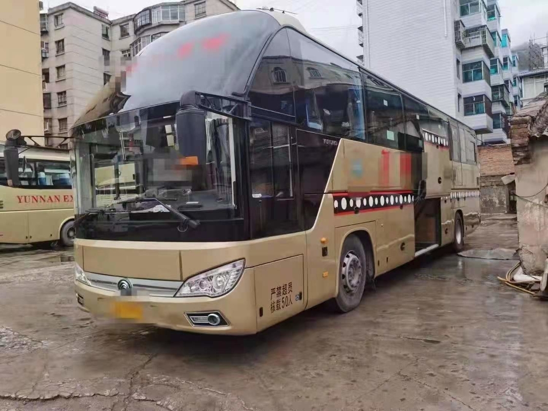 2018年によって使用されたバスYutongは旅行バスZk6122 50座席Lhdサポート ディーゼル交互計算金色を使用した