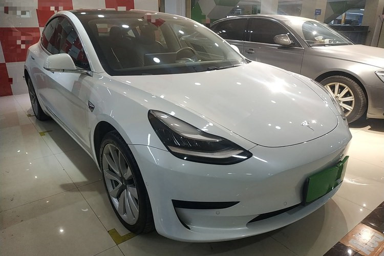 401Km/H High Speed Electric Super Car Smart 5 Seat Electric Car Electric Vehicle