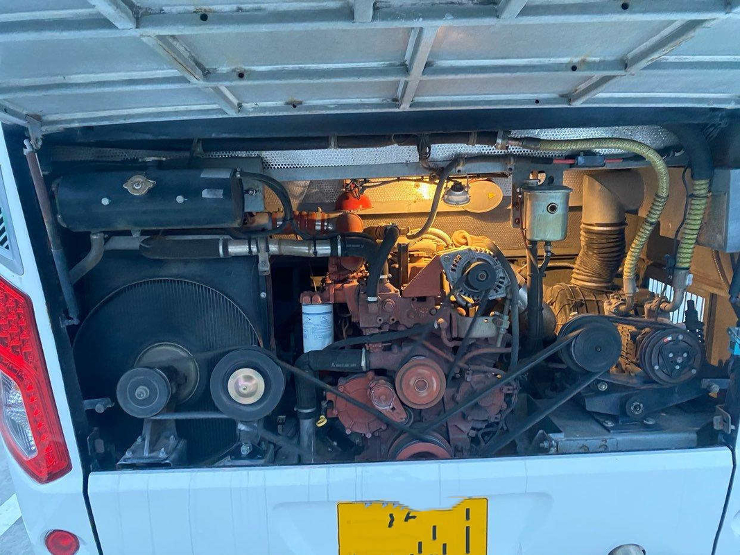 長距離バスXMQ6829はKinglongのコーチを使用したバス34座席がアラブ首長国連邦で販売のためにバスを使用した
