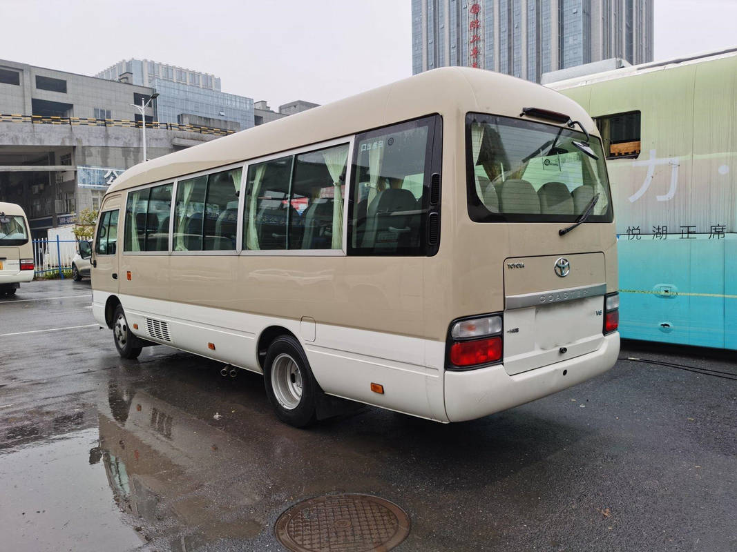 贅沢な交互計算システムが付いているLHD秒針のコースター バスHinoエンジン23のSeaterのカーキ色 バス