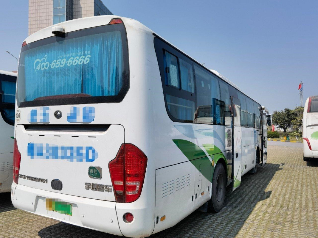 Yutongの使用された都市ディーゼルは秒針旅行のコーチをバスで運ぶLHDによって使用される客車バスをバスで運ぶ