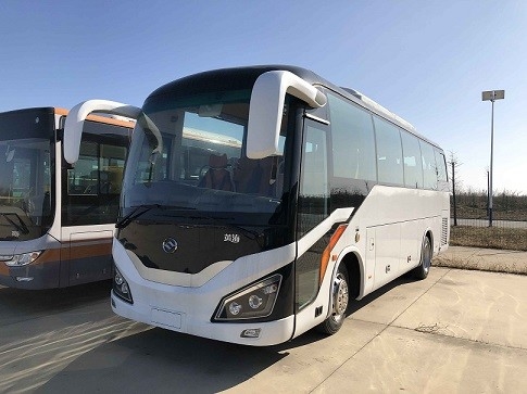 バスおよびコーチのHuanghaiのブランド34のSeaterバスVipバス座席新しい乗客バス
