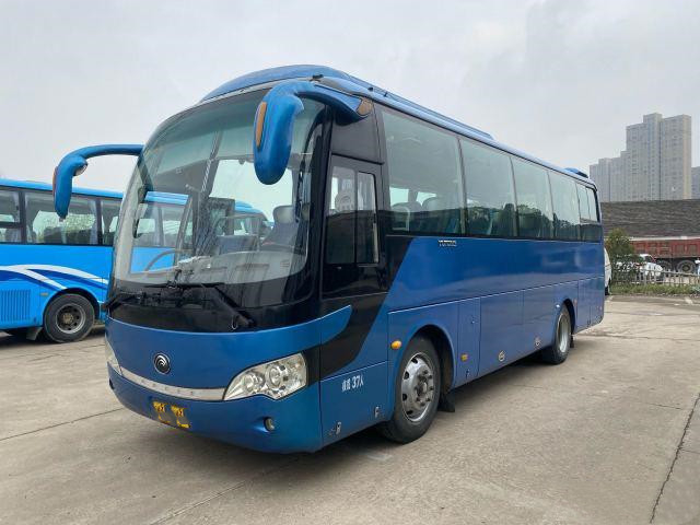 使用されたコーチ バス37座席Yutong Zk6888はバス右手ドライブをバスで運び、コーチする