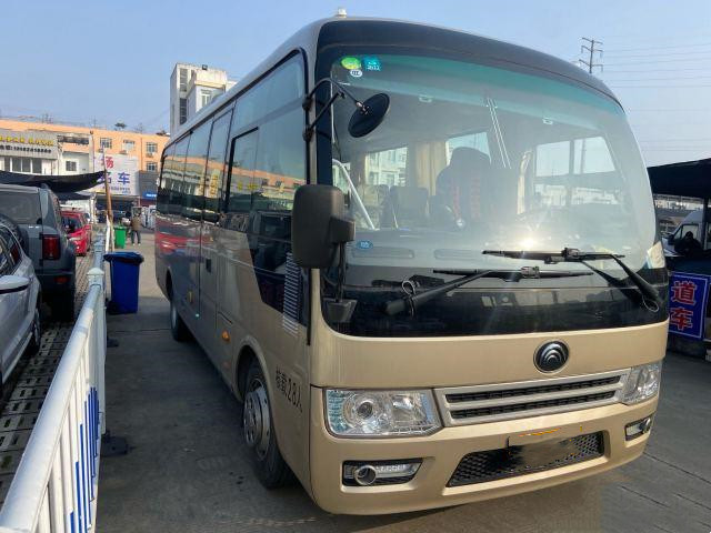 秒針Yutong ZK6728は色のYuchai使用された金エンジンをバスで運ぶ2019年の28人の客車バスをバスで運ぶ
