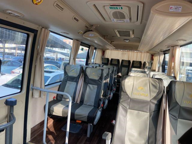 秒針Yutong ZK6728は色のYuchai使用された金エンジンをバスで運ぶ2019年の28人の客車バスをバスで運ぶ