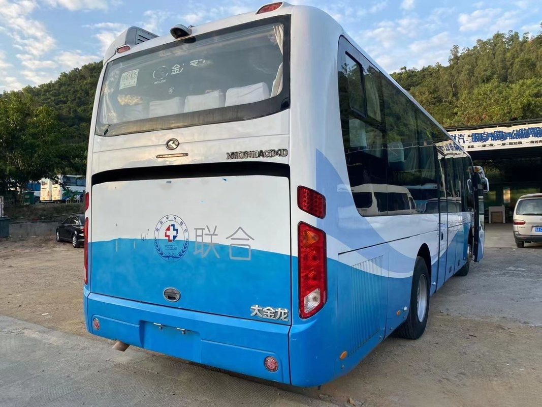 Long XMQ6110バス王はコーチによって使用される55seats 2ドアのユーロIV 2+3layoutをバスで運ぶ