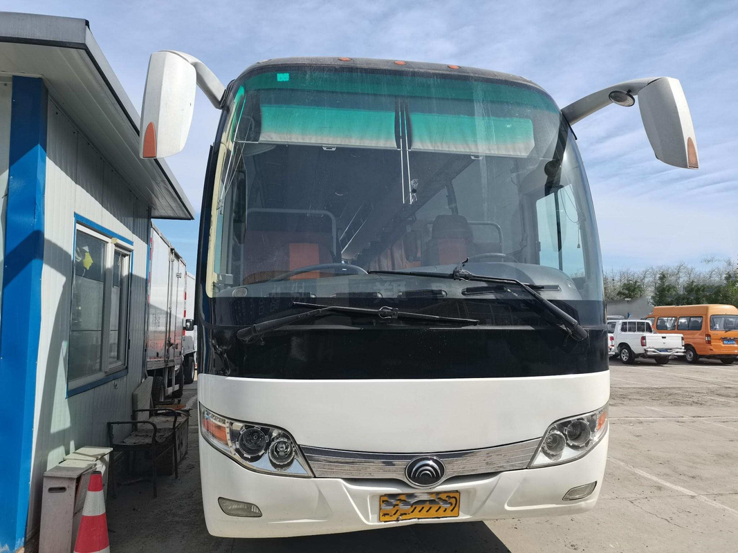 バスおよびコーチのYutong Zk6107 51seatsの乗客バス秒針ドライブ バス左のステアリング