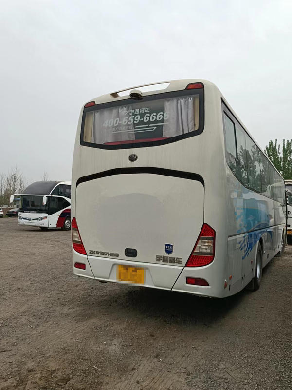 2015年65 SeaterはYutongバスZK6127を使用した乗客バス310kw後部エンジンの右ドライブを使用した
