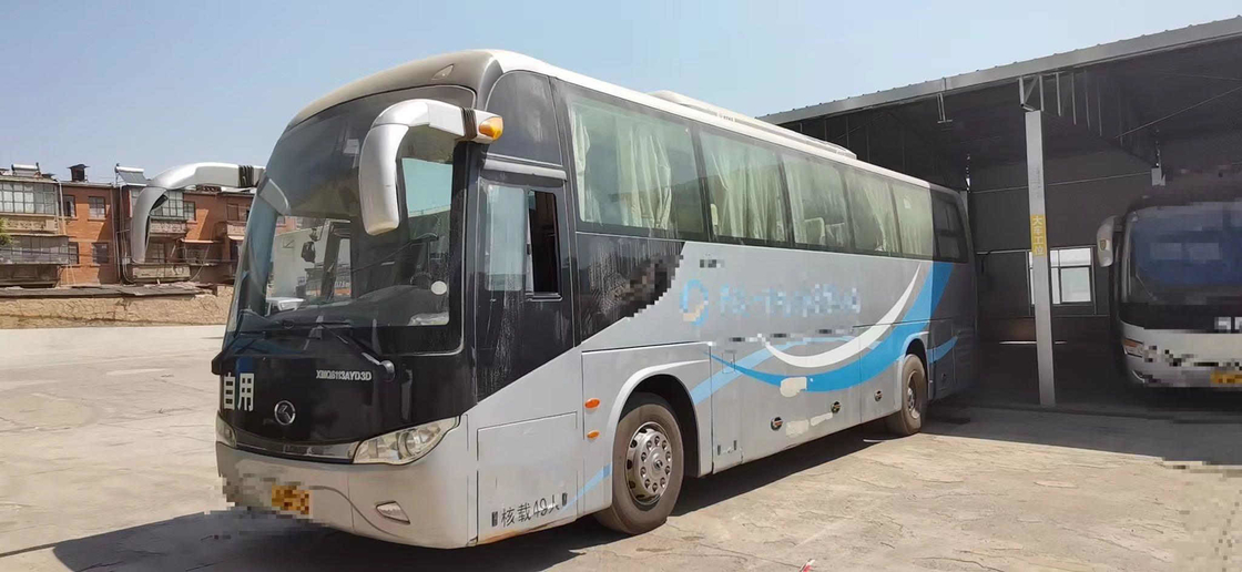 KinglongバスXMQ6113は設計2016使用された観光バス49seatsバス付属品をコーチするバスで運ぶ