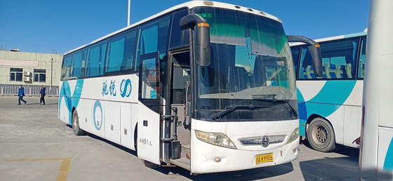 コーチ バス秒針のYutong贅沢なバスは販売のために51の座席乗客の交通機関バスを使用した