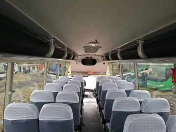 Yutongのブランドの優秀な性能のディーゼルによって使用される観光バス321032kmのマイレッジ