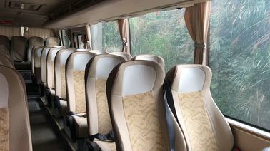 39の座席は2015年乗客および移動のためにYUTONGバスを使用しました