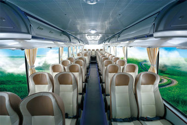68の座席は2013年のディーゼル交互計算によって装備されているユーロIIIのエミッション規格のコーチ バスを使用しました