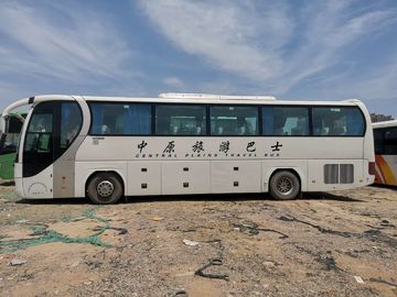 51の座席はYutong都市バスの人シリーズ ディーゼル左側のステアリング コーチの平らで白い色を使用しました