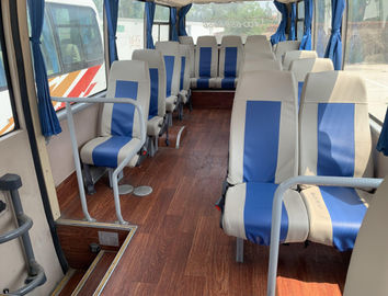 2015年22の座席はYutongバスCumminsの前部エンジン6729のモデルYutongバスを使用しました