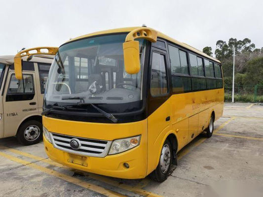 使用されたYutongバス29座席観光バスの鋼鉄シャーシ前部エンジンのユーロIIIの左のステアリング