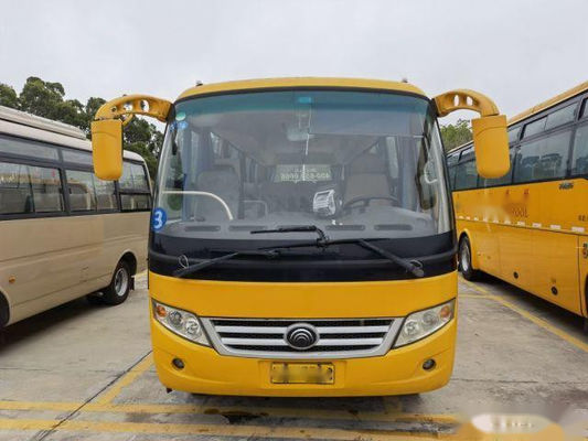 使用されたYutongバス29座席観光バスの鋼鉄シャーシ前部エンジンのユーロIIIの左のステアリング