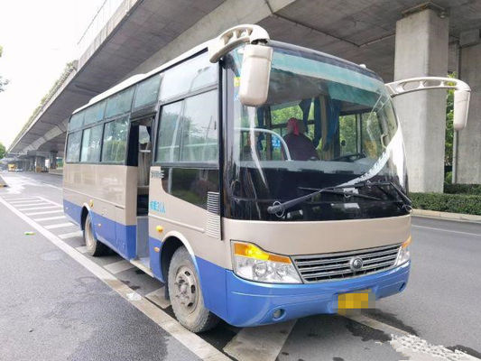 2014の年30の座席によって使用されたバスは観光事業のために前部エンジンによって使用されたコーチ バスが付いているYutongバスZK6752Dを使用した