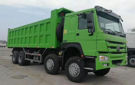 採鉱の交通機関のための真新しいHOWO 8x4 371HP 25CBMのダンプ トラック