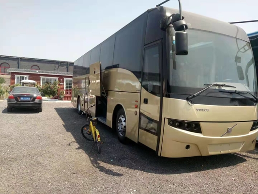 2016年のボルボのブランドによって使用される贅沢なコーチ旅行の自動車バス49座席