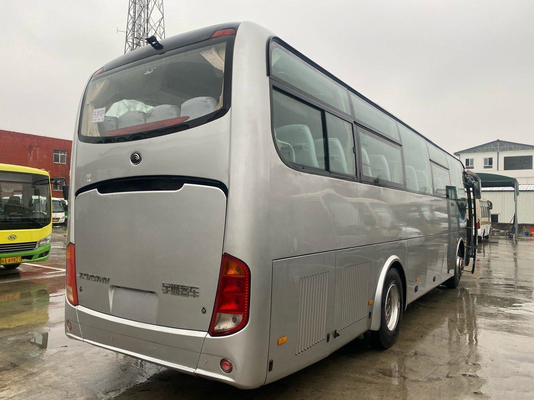 使用されたYutongはZK6107コーチ49の座席観光バスの贅沢な2+2レイアウトをバスで運ぶ