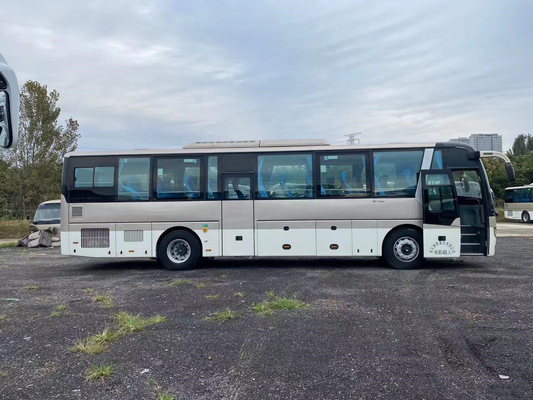 鋼鉄シャーシは50台の座席によって使用された観光バスが贅沢なコーチ バスを使用した秒針バスを