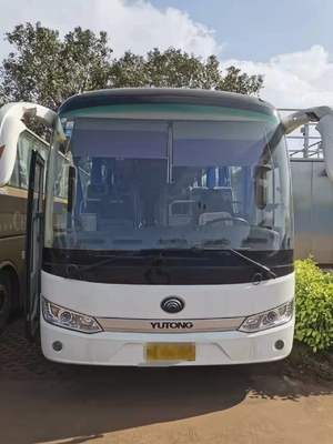 Yutong使用された都市バスはディーゼルLHDの贅沢な都市客車バスを使用した
